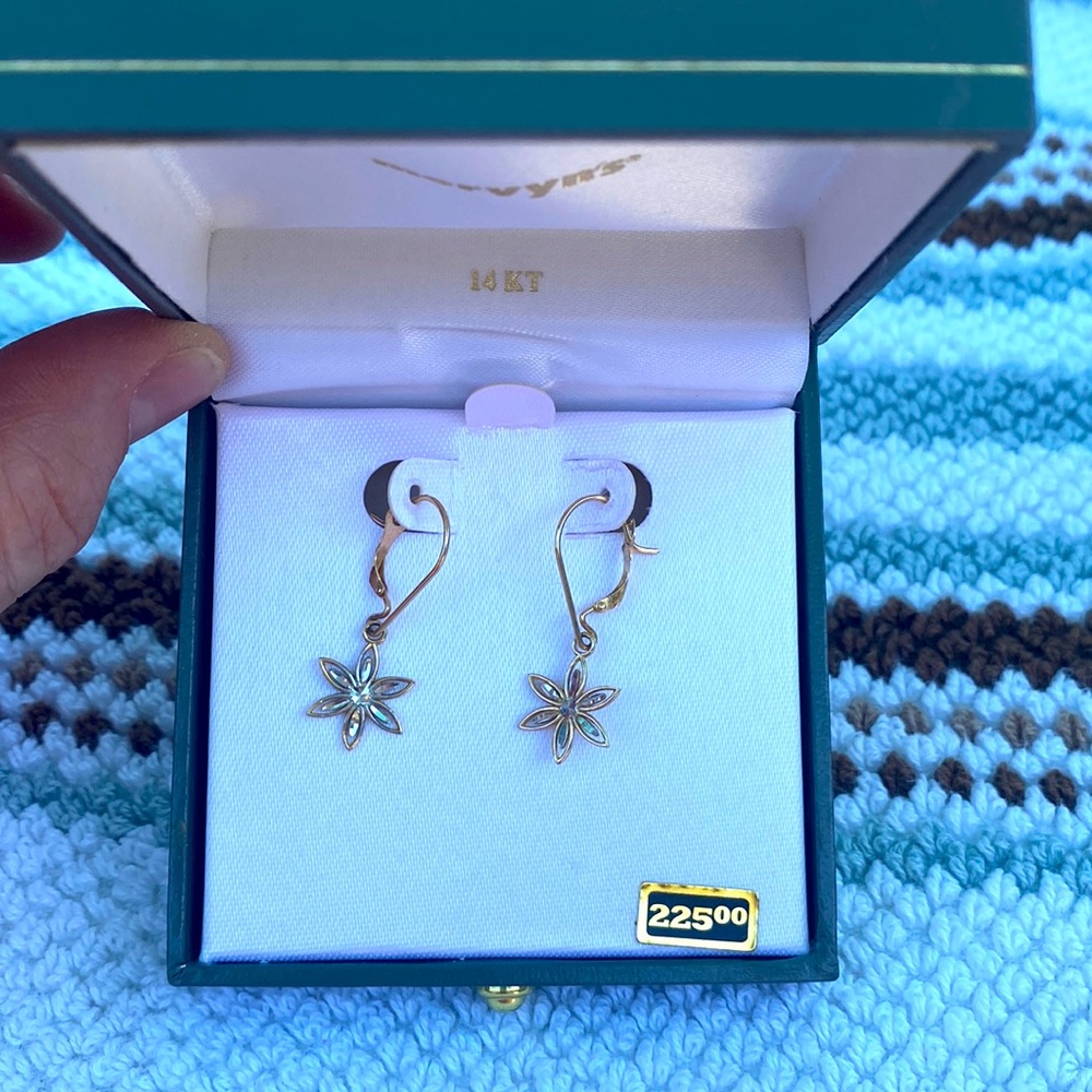 14 KT gold flower earrings